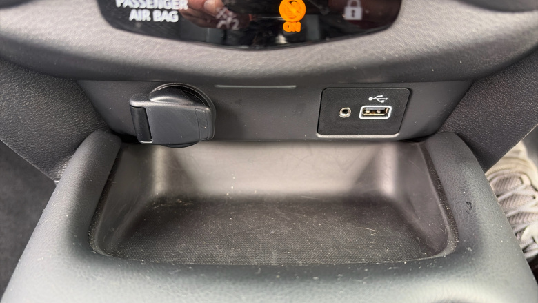 Nissan Juke 1.0 DiG-T 114 N-Connecta 5dr Petrol Hatchback